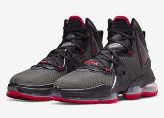 Nike LeBron 19 Bred