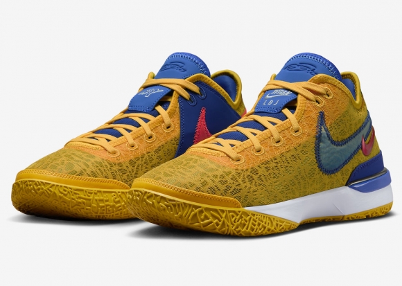 Titan Nike Zoom LeBron NXXT Gen University Gold